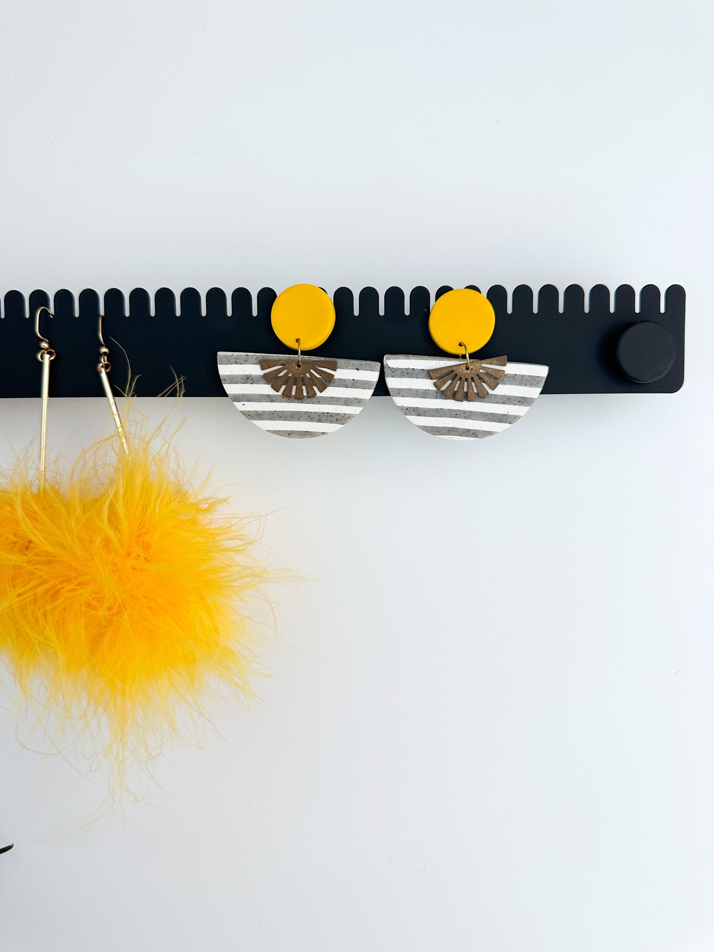 Black Powder Coated Metal Earring Holder