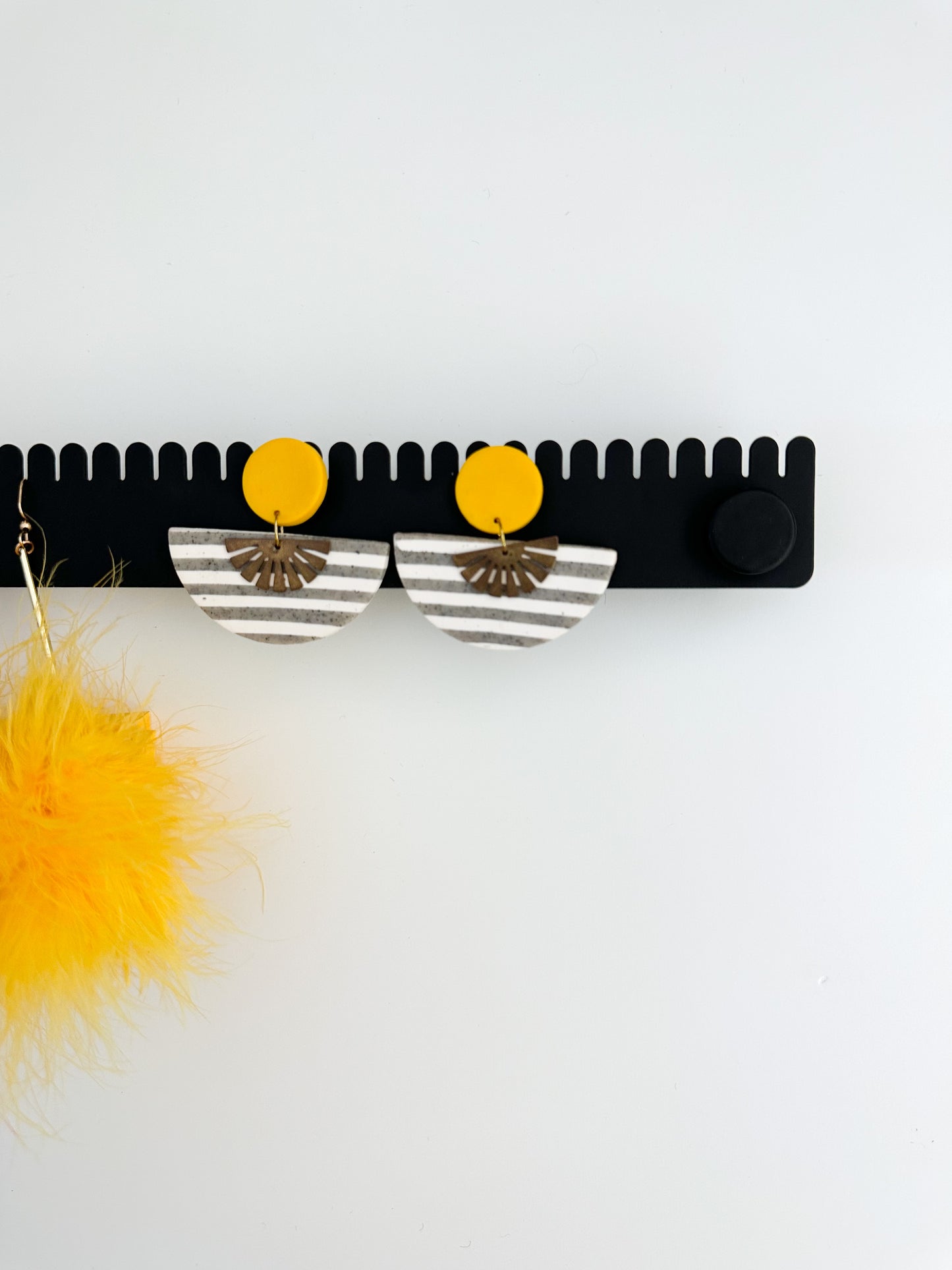 Black Powder Coated Metal Earring Holder